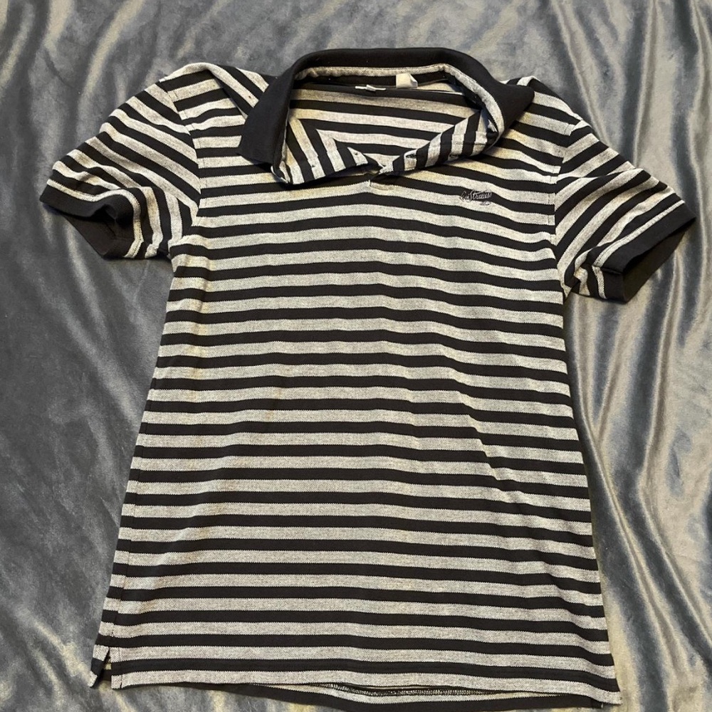 levi’s polo top